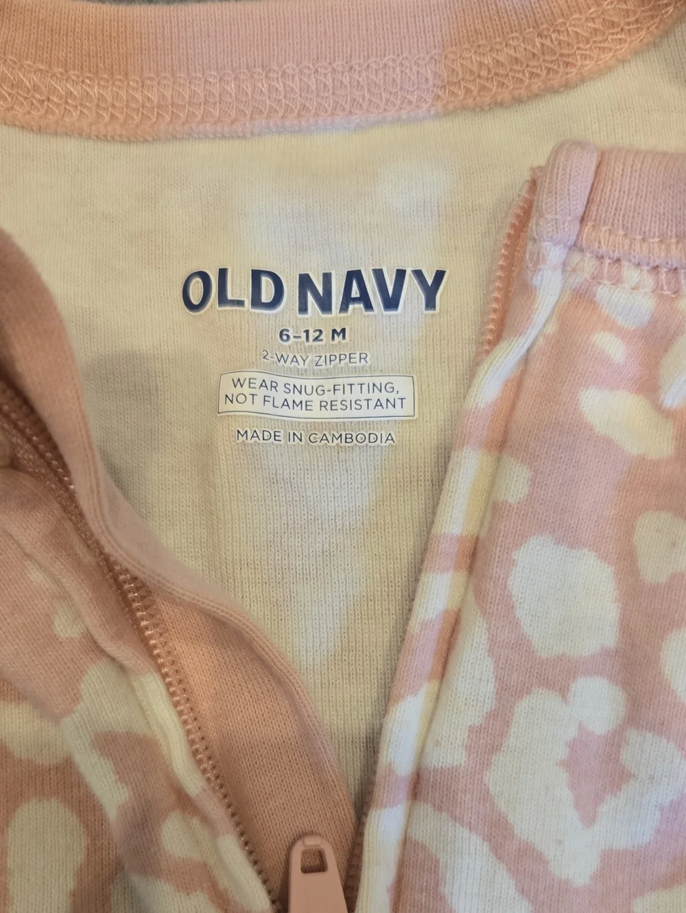 Old NAVY 6-12 MONTH Kids Pink Leopard Print One-Piece Pajamas